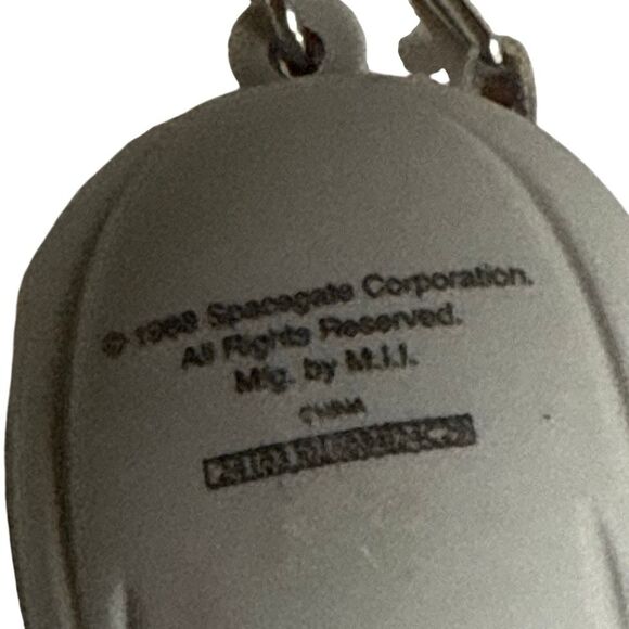 M.I.I. 1998 Spacegate Corporation The Tall Man Bag Clip 3D Character Keychain - Picture 8 of 8